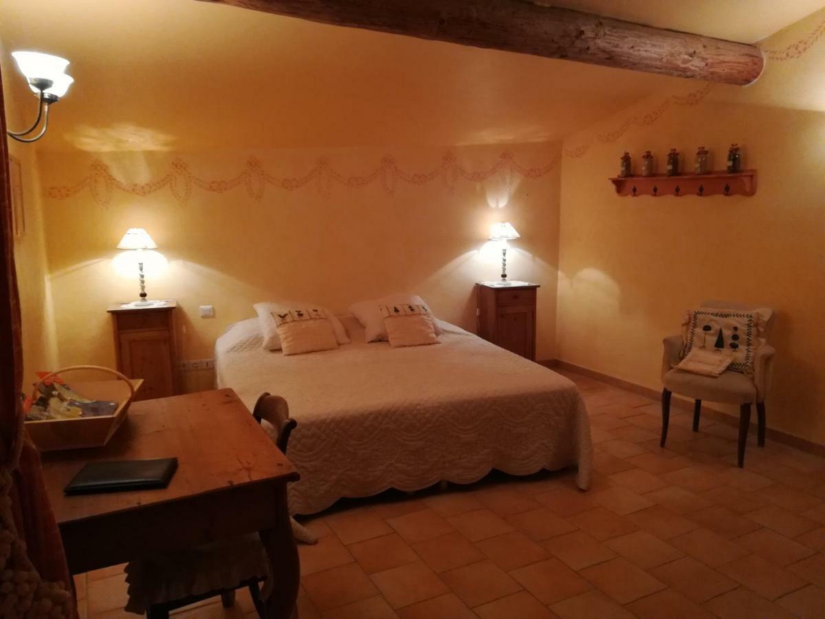 La Capucine Bed & Breakfast Lagnes Ngoại thất bức ảnh